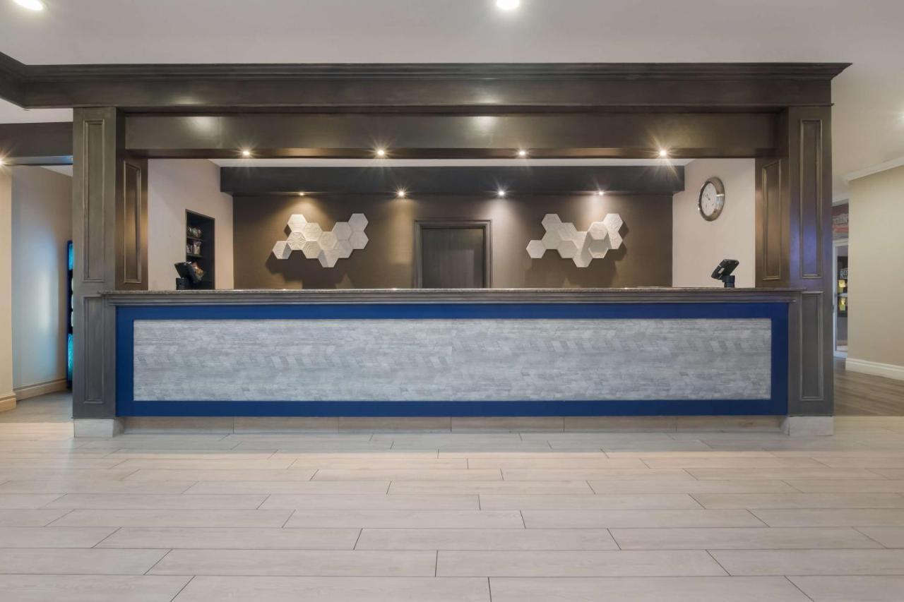 Best Western St Catharines Hotel & Conference Centre Sainte-Catherine Εξωτερικό φωτογραφία