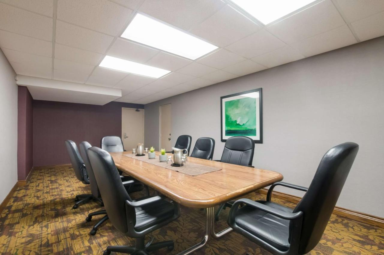 Best Western St Catharines Hotel & Conference Centre Sainte-Catherine Εξωτερικό φωτογραφία