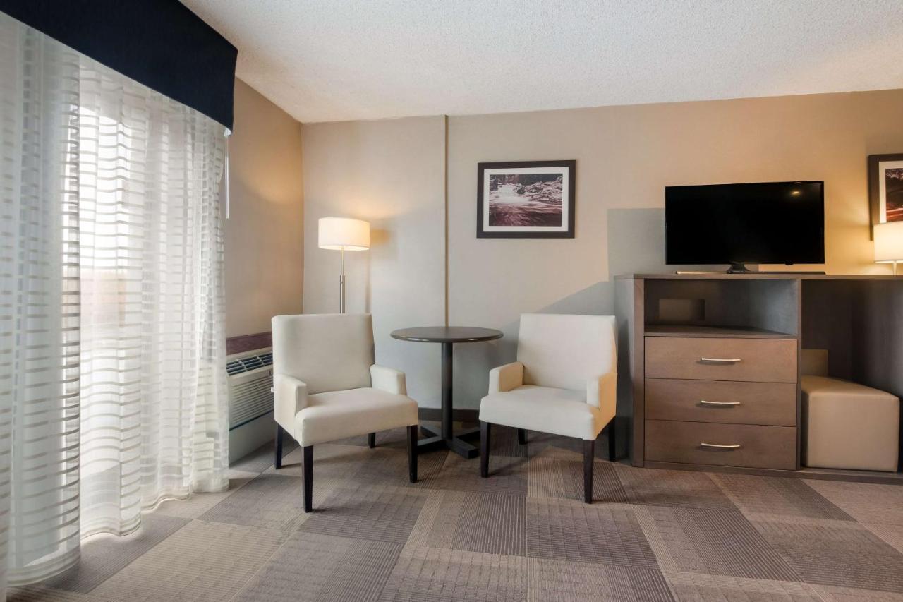 Best Western St Catharines Hotel & Conference Centre Sainte-Catherine Εξωτερικό φωτογραφία